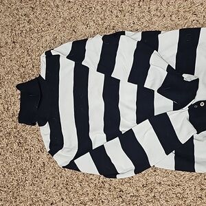 Small tommy hilfiger sweater